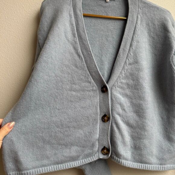 Reformation 100% Cashmere Varenne Blue Boxy Relaxed Cardigan Size Medium V Neck - Picture 3 of 7